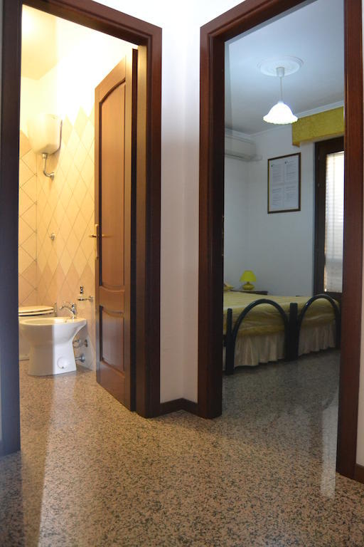 Affittacamere Acquamarina Oristano Szoba fotó